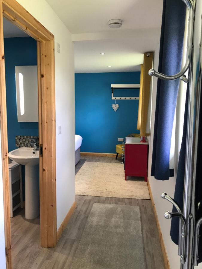 Kingfisher Glamping Cabin โบดมิน ภายนอก รูปภาพ